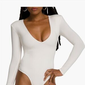 Good American Cream Long Sleeve Bodysuit